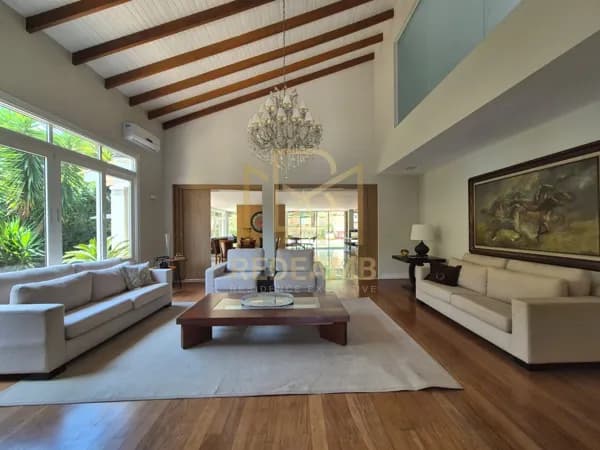 Casa de 760m² e 4 suítes, Mobiliada, Disponível para Locação no Tamboré 2 em Alphaville/SP