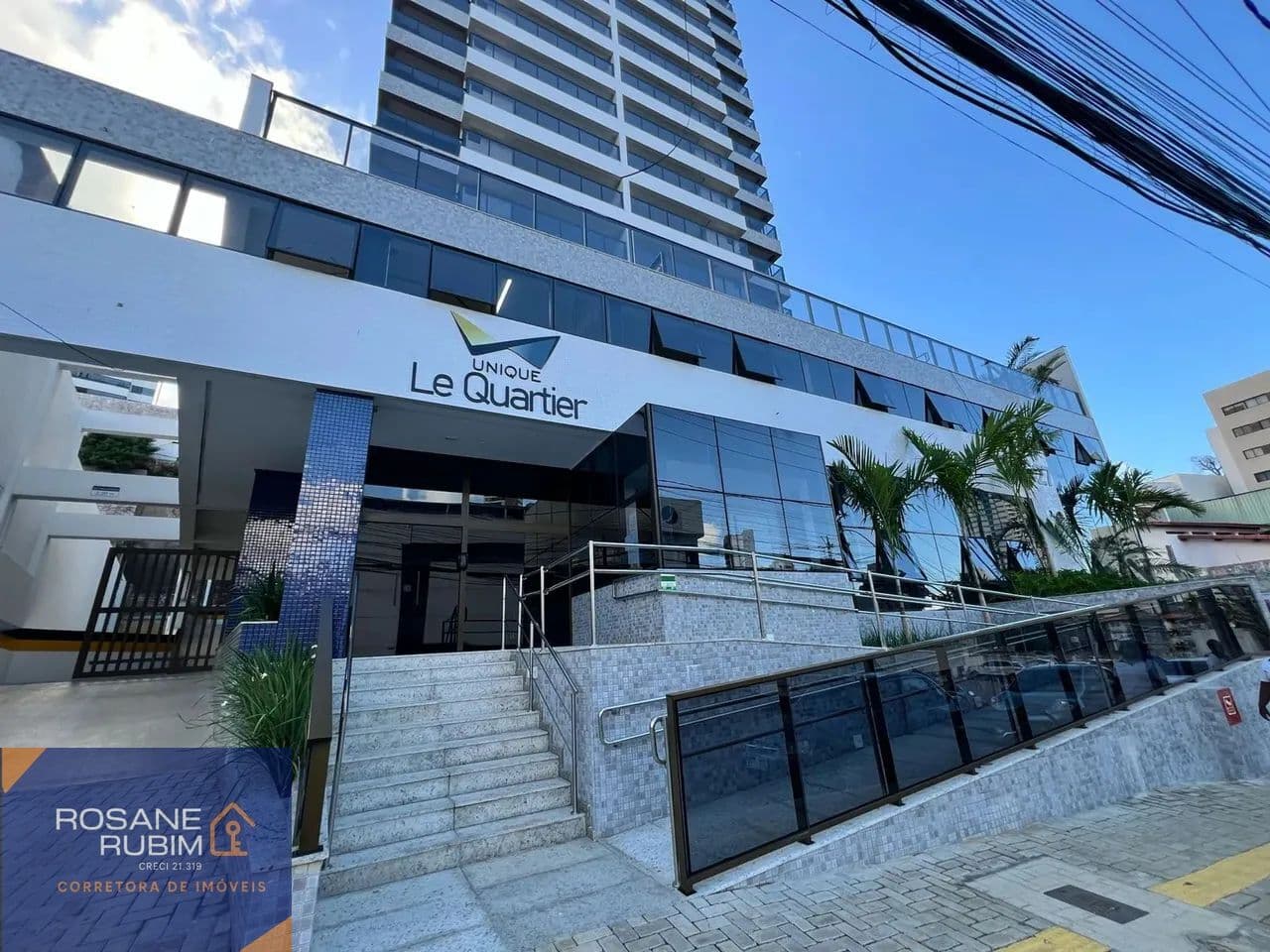 Lindo apartamento no Unique Le Quartier no Caminho das Árvores