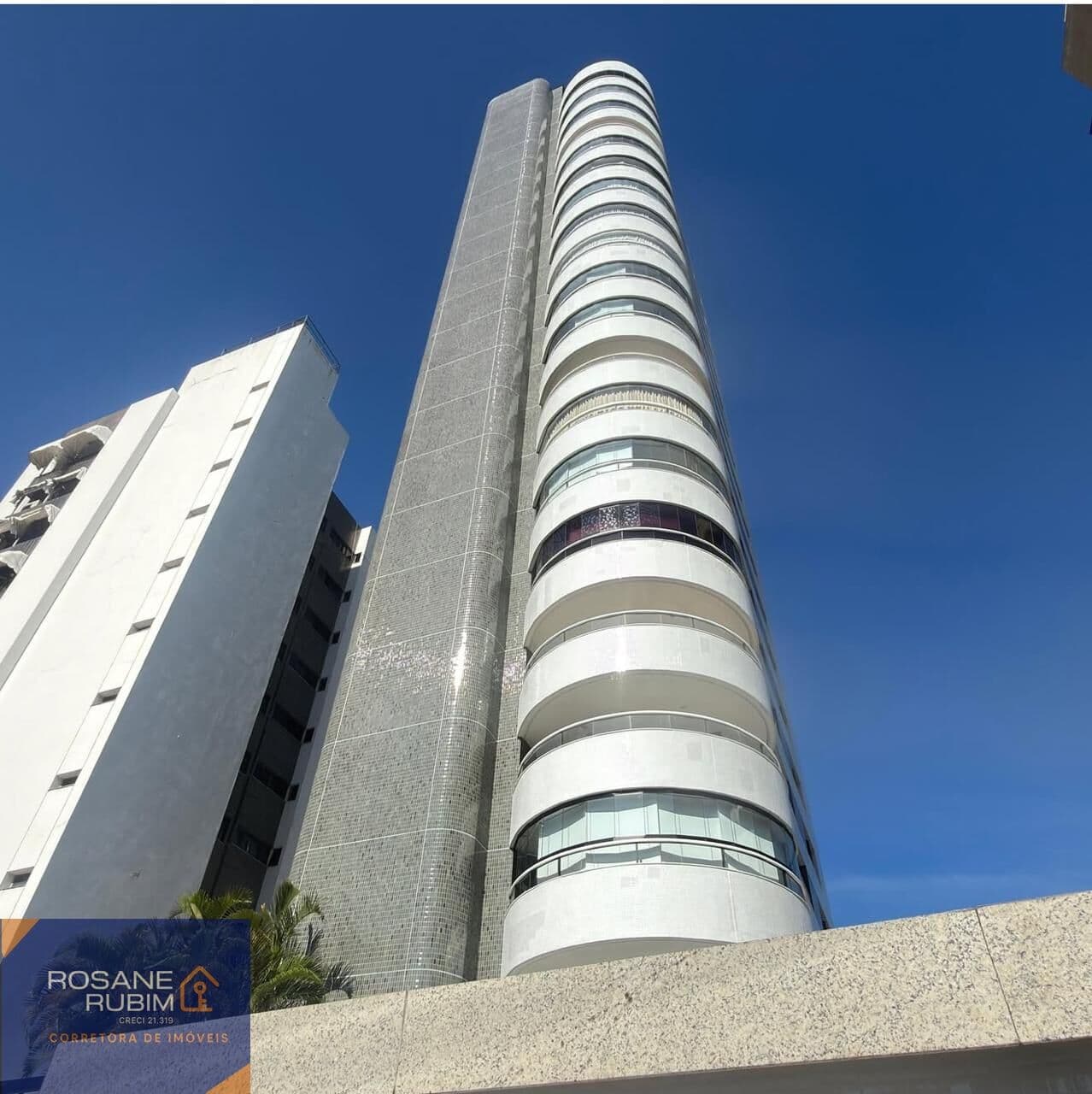 Excelente apartamento nascente, 178m² com 4 suites na Graça