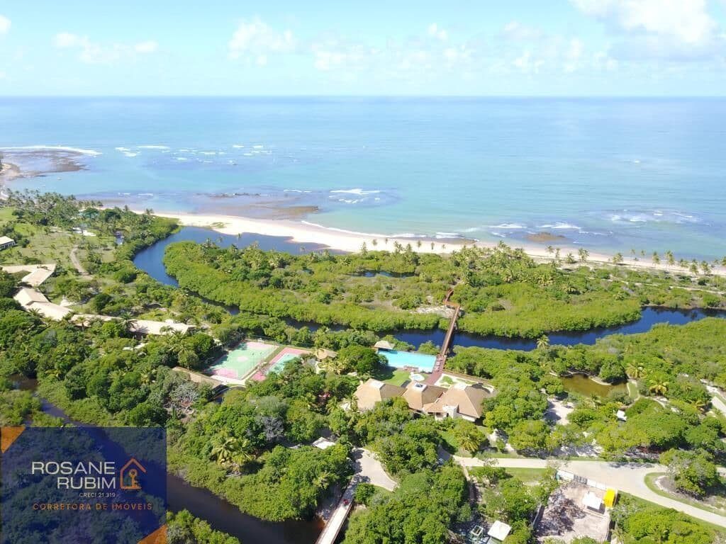 Maravilhoso lote com 700m² no Condominio Enseada do Castelo na `Praia do Forte.