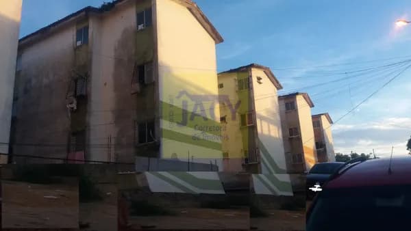 Apartamento em Jaboatão, 3 qts, 1wc, sala 2 amb., cz, quintal, 1vg de garagem coberta.