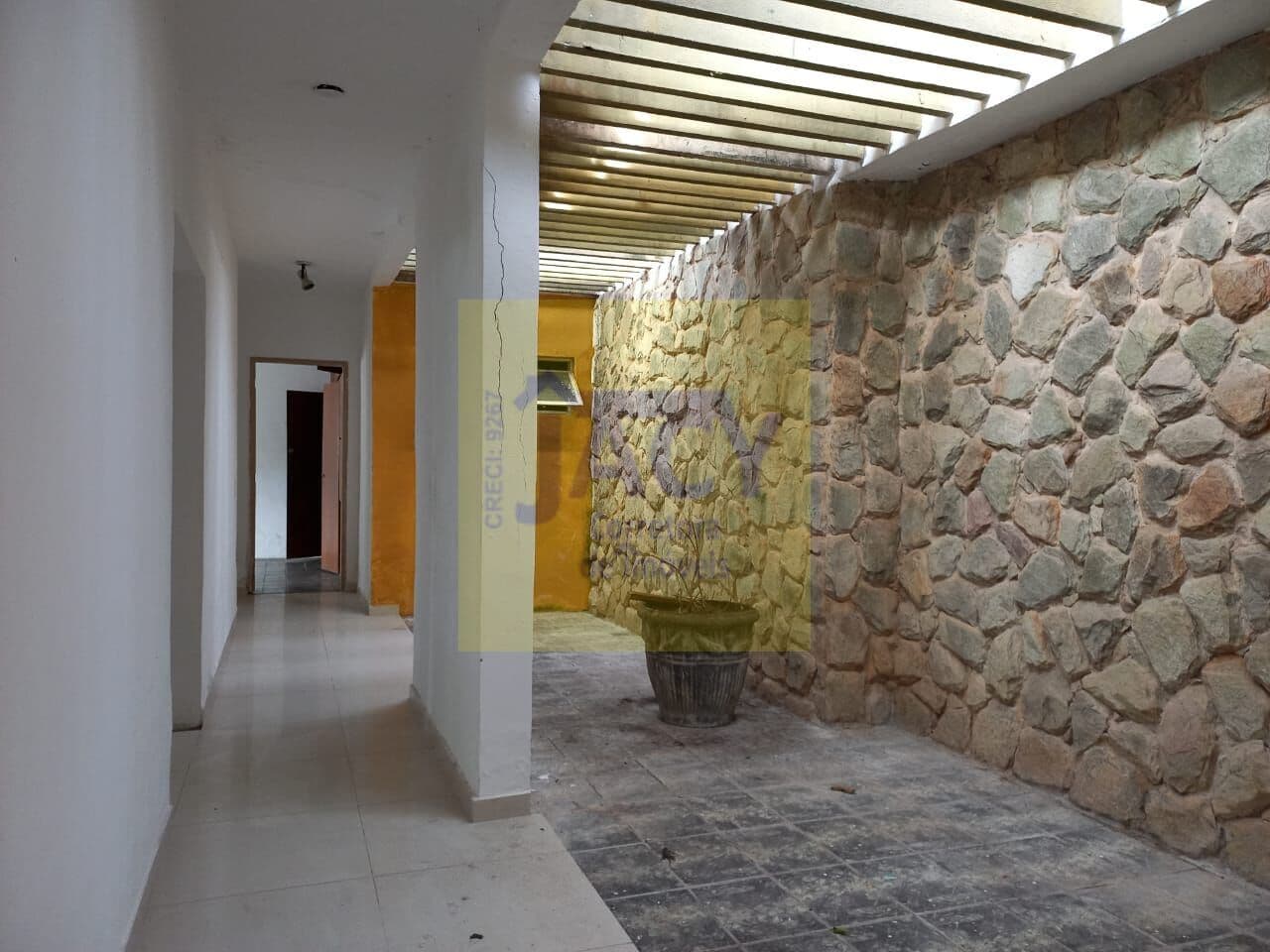 Casa em Paulista, Janga, 3qtos, 2St, 4vgs, reformada, no Porcelanato.3 min do mar