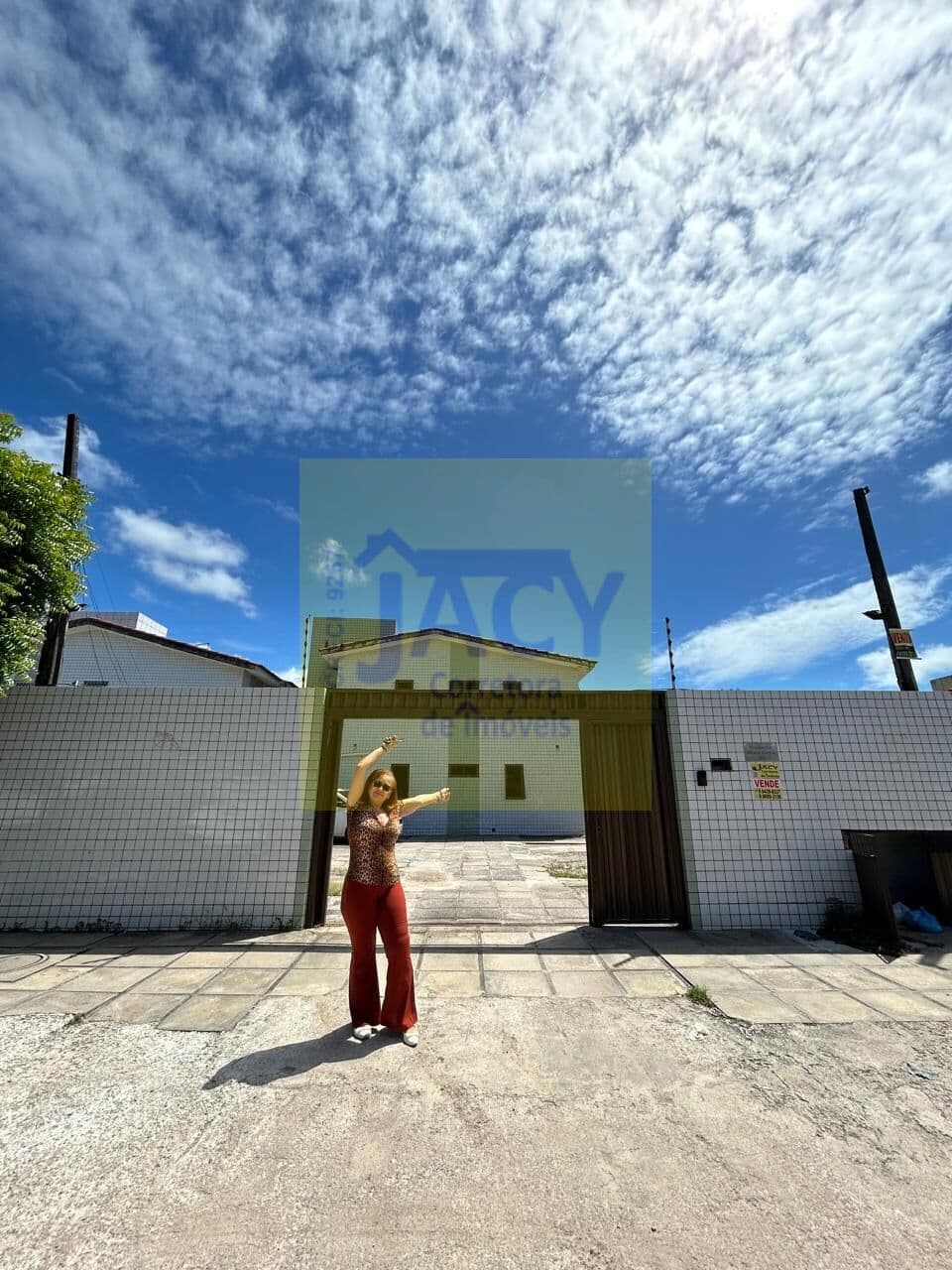 Apartamento em Fragoso Olinda, 2qts, 1st, 1 vg, varanda, ac financiamento