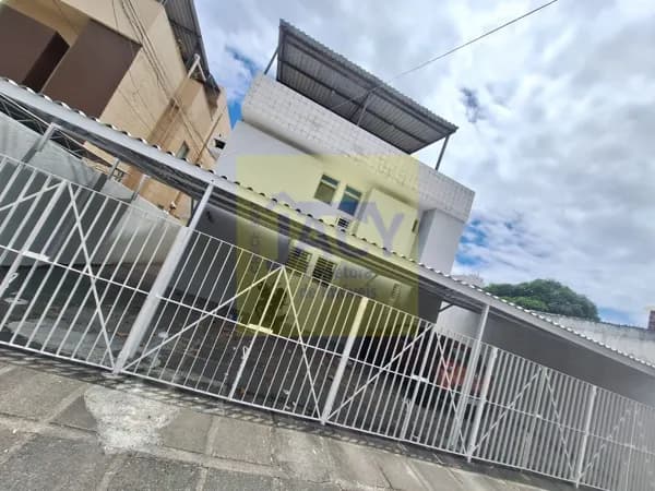 Apartamento em Olinda, bairro novo, térreo 3qtos 1st +dep, 1 vg coberta 2 min do pátteo shopping