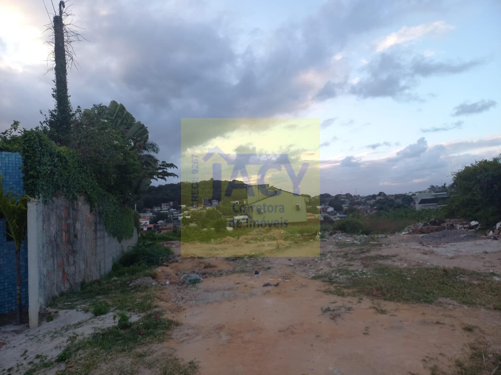 Terreno em Olinda, Bonsucesso nascente rua calcada financia