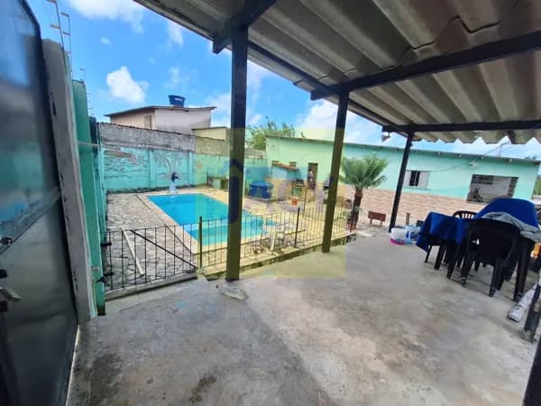 Casa e terreno c/piscina de esquina a venda 4qtos 1st c/hidro 4vagas há 2min. pe 22