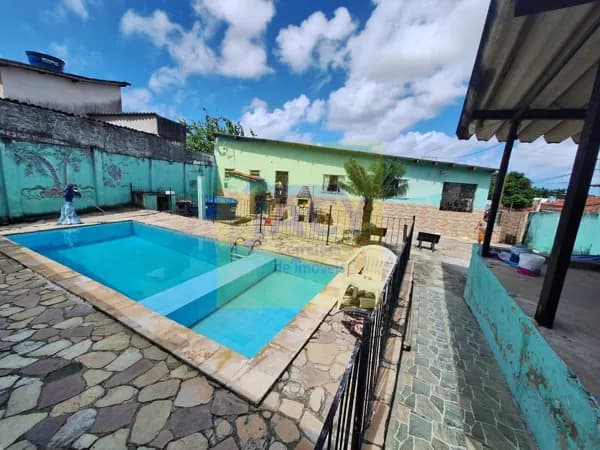 Casa e terreno c/piscina de esquina a venda 4qtos 1st c/hidro 4vagas há 2min. pe 22