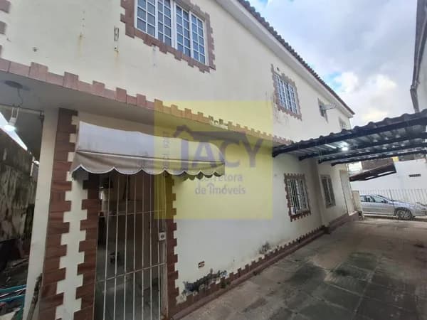 Casa em Paulista nobre, 5qtos 1st c/varanda, 3vgs, quintal 2 pavimentos há 3min. shop. norte way