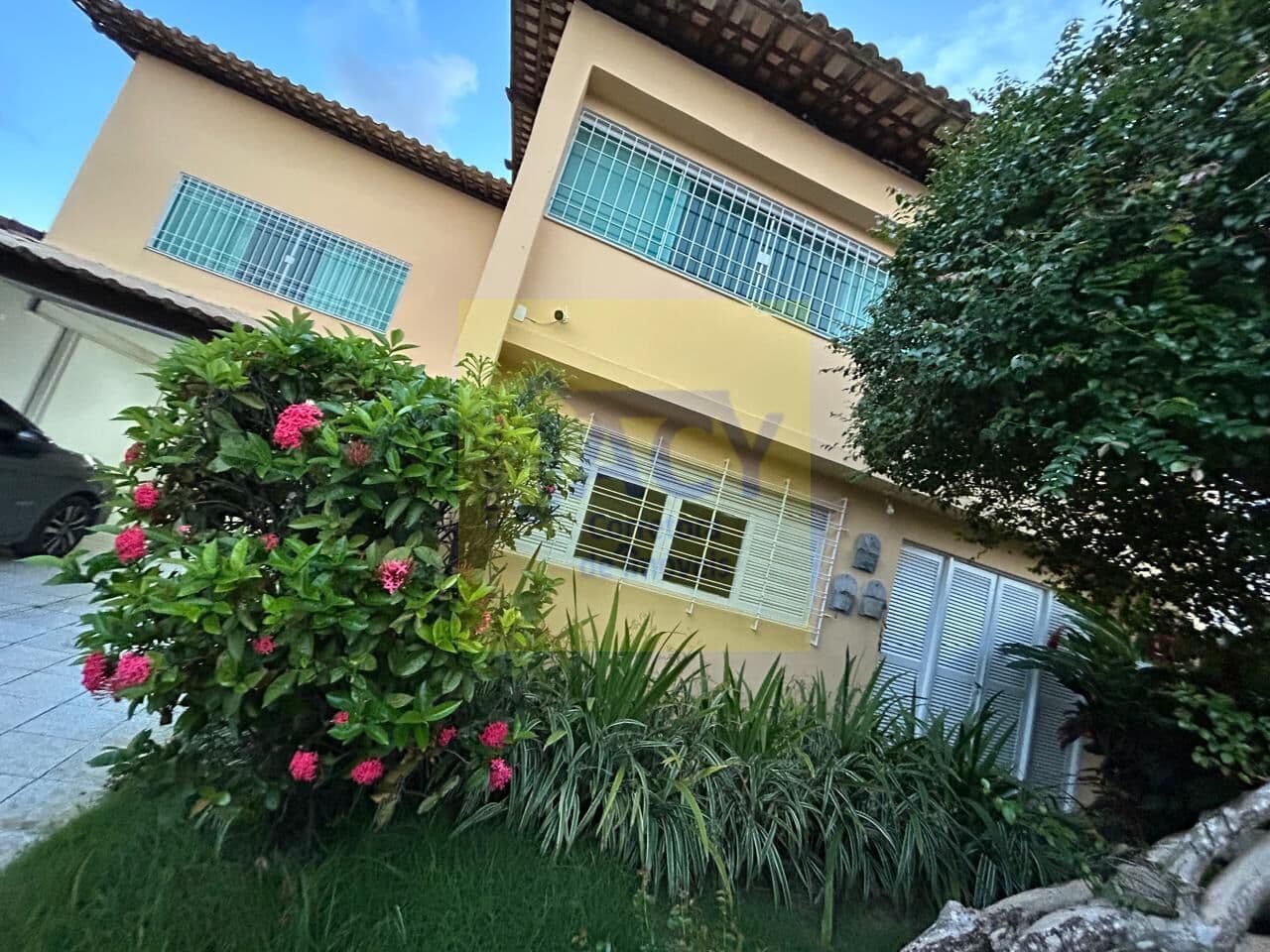 Casa em Olinda, 5qts, 3st quintal,6vgs pt automático, piscina, jardim