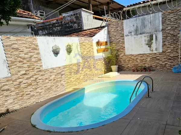 Casa em Olinda, 5qts, 3st quintal,6vgs pt automático, piscina, jardim