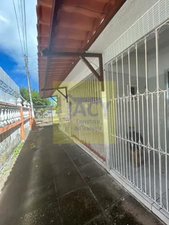 Casa em Marinha Farinha,2qts, 1vg,quintal,há 2min.da praia
