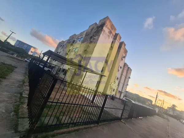 Apartamento em Olinda, Jardim fragoso 2 qtos 1vg há 3min. shop. pátteo a pé