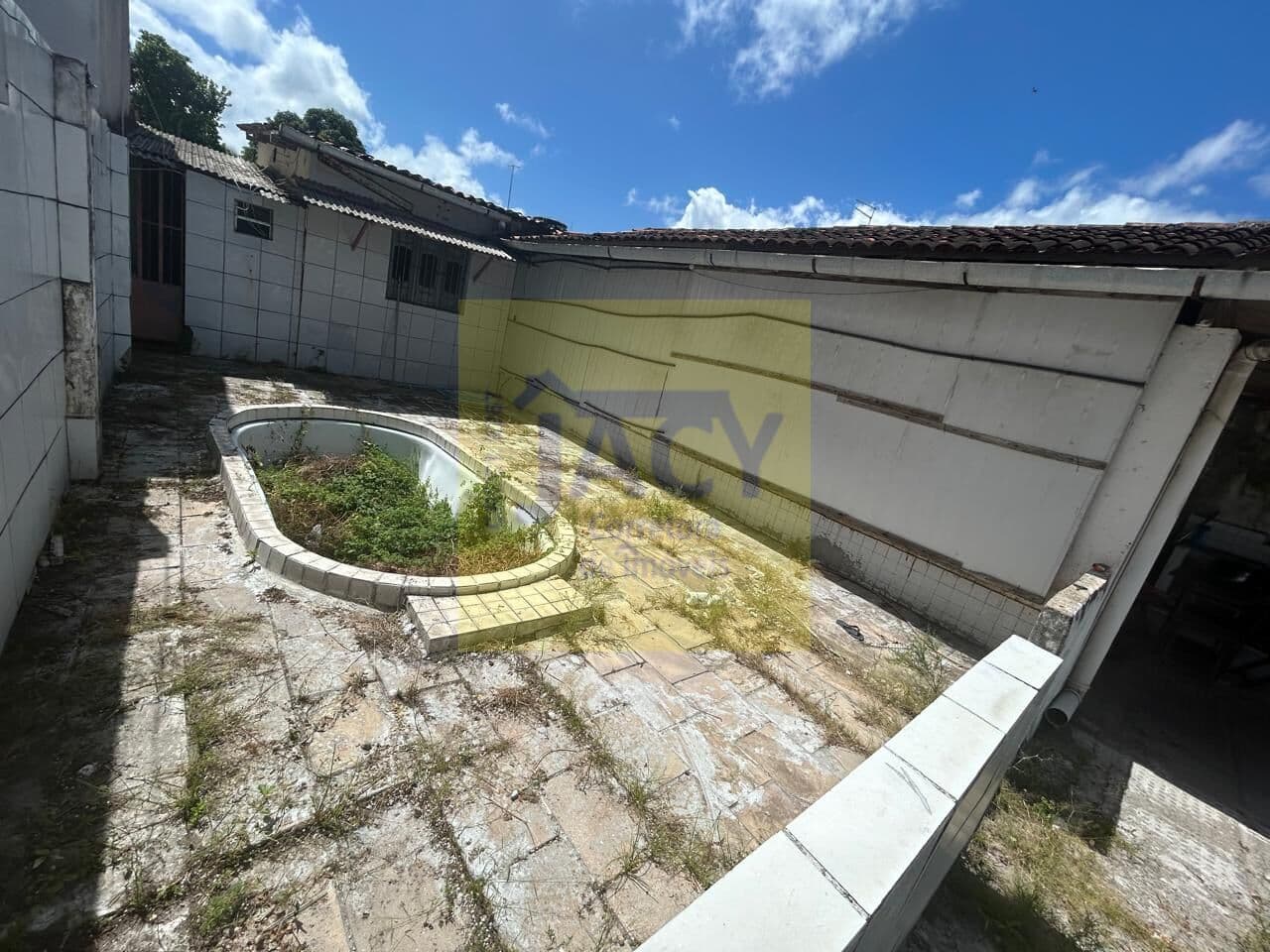 Terreno em igarassu 320mts² rua calçada bairro cortegada com casa e piscina