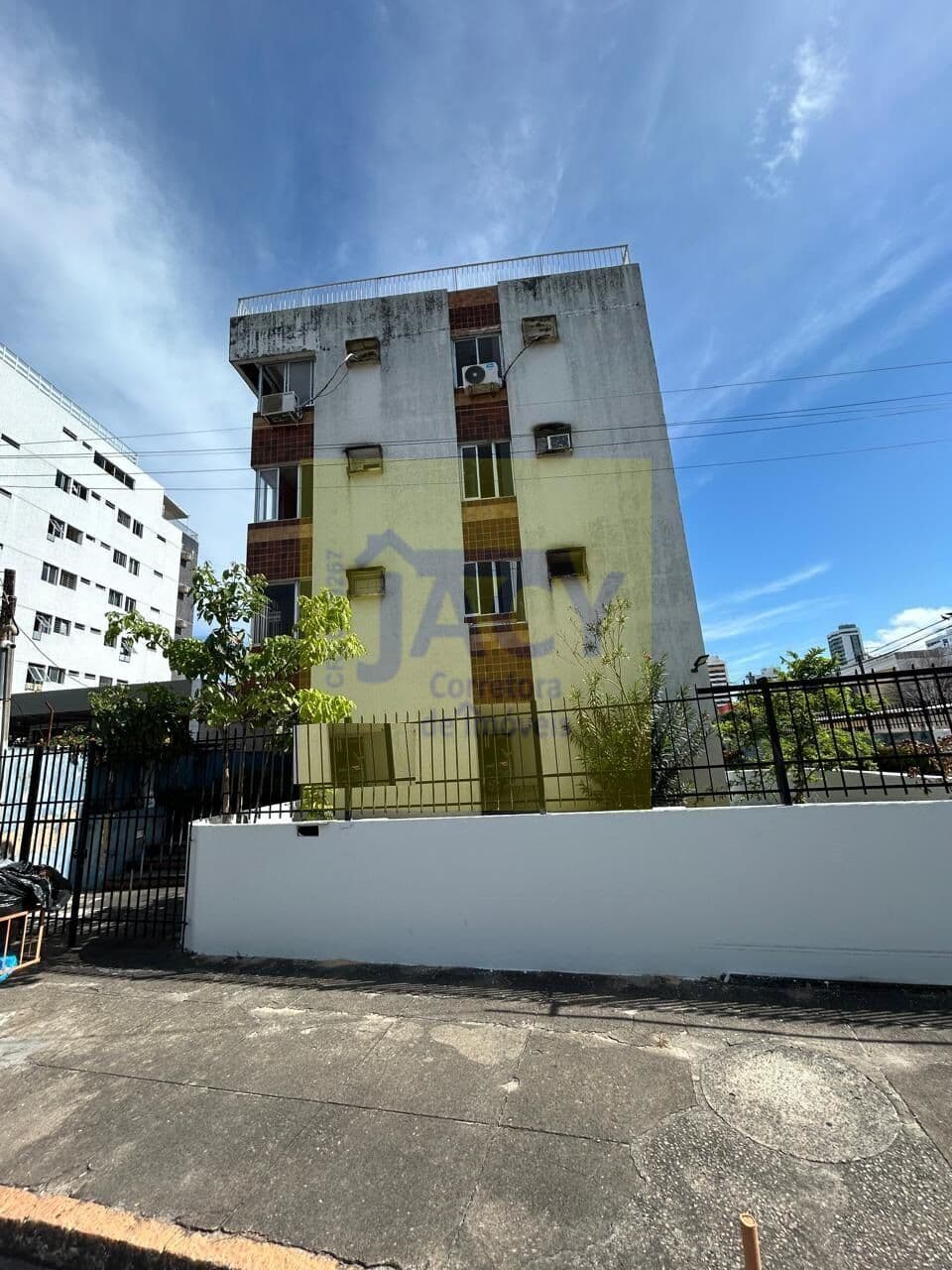 Apartamento para locação em Casa Caiada Olinda 3 qts,1st,2vgs ao lado do pátteo