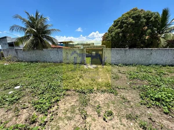 Casa em Fragoso Olinda, 680mts², 2qtos, 2wc,10vgs, quintal, visão p/shopping pátteo