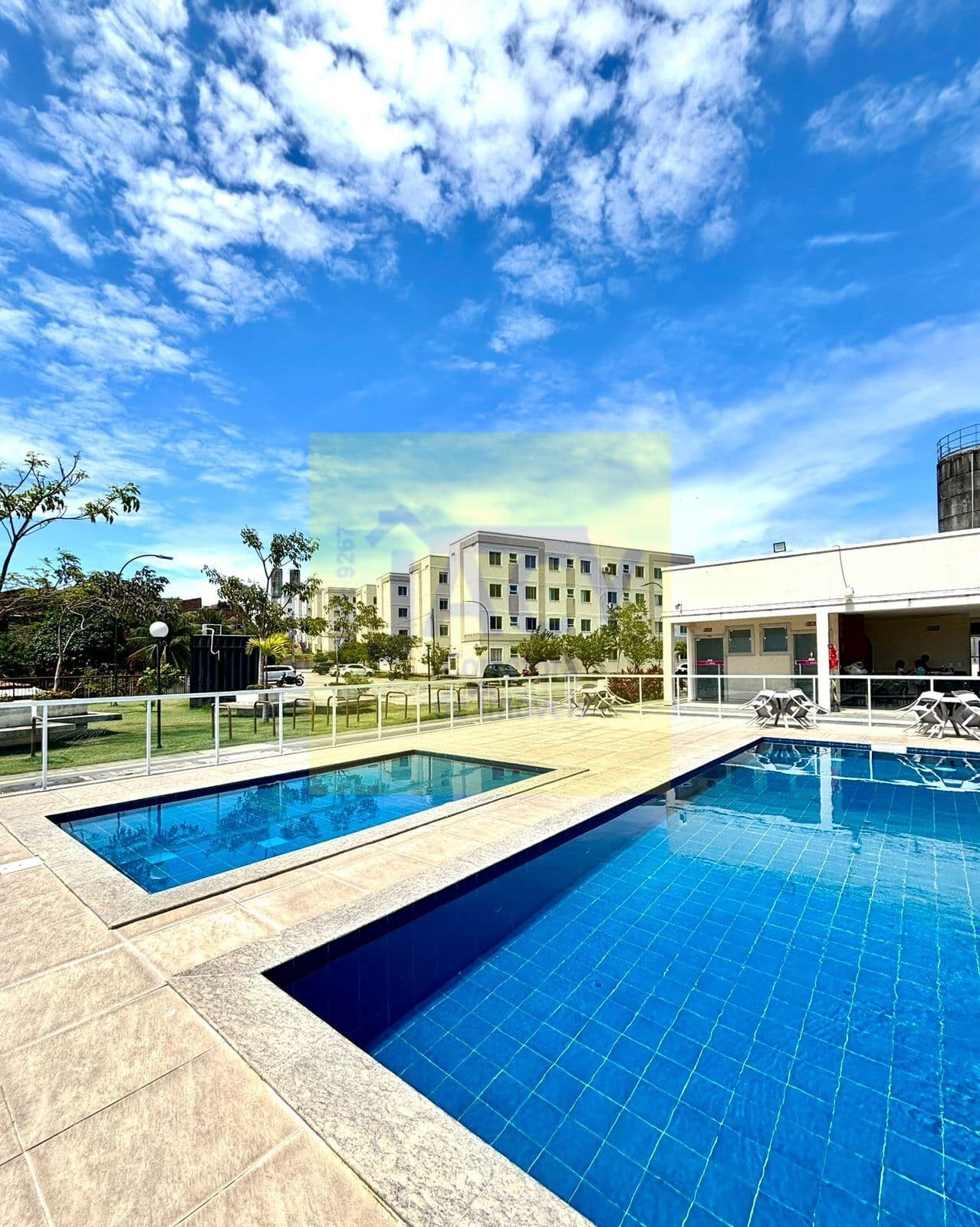 Apartamento em Fragoso , 1vg, 2qts, 1bmc, área de serviço, aceit. financ.