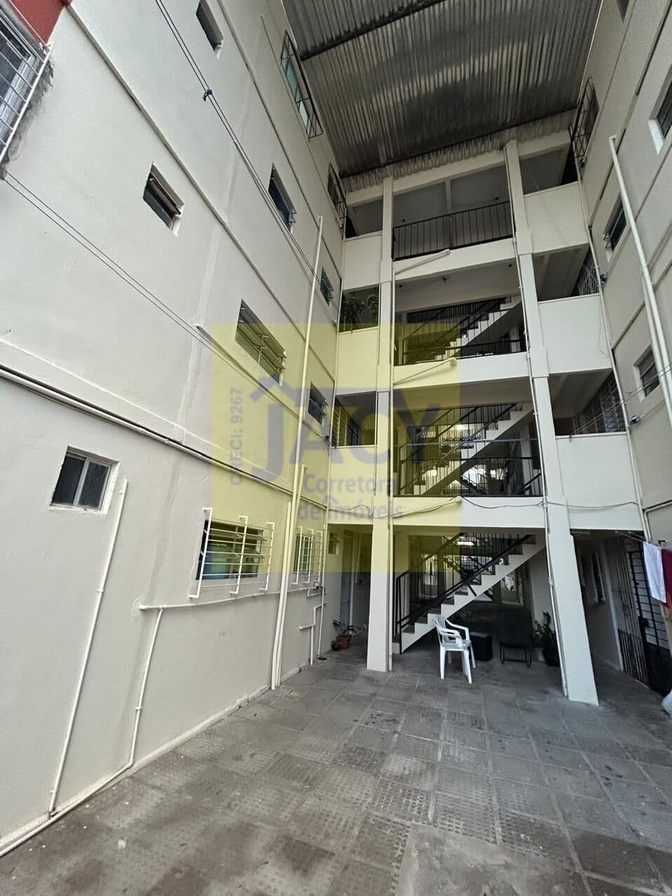 Apartamento em Maranguape 1, Pau amarelo 2 qts, 1 vg