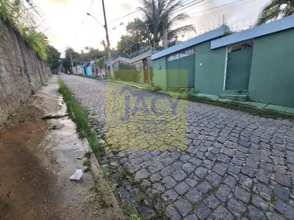 Casa em Olinda Carmo, 2vgs, 2qts, quintal subida alto da sé, fnancia