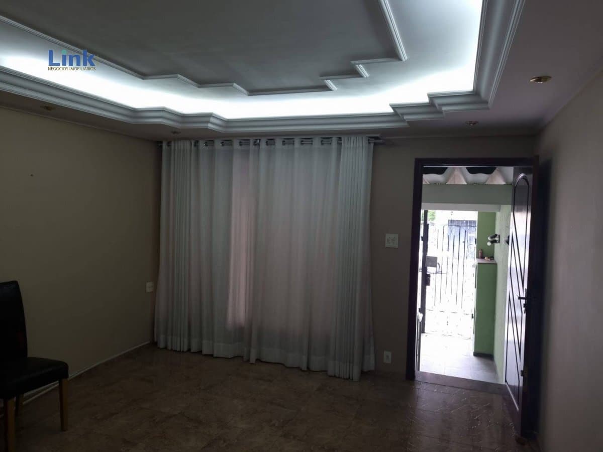 Sobrado Padrão para Venda em Vila Bastos Santo André-SP