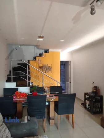 Sobrado Padrão para Venda em Jardim Ana Rosa São Paulo-SP