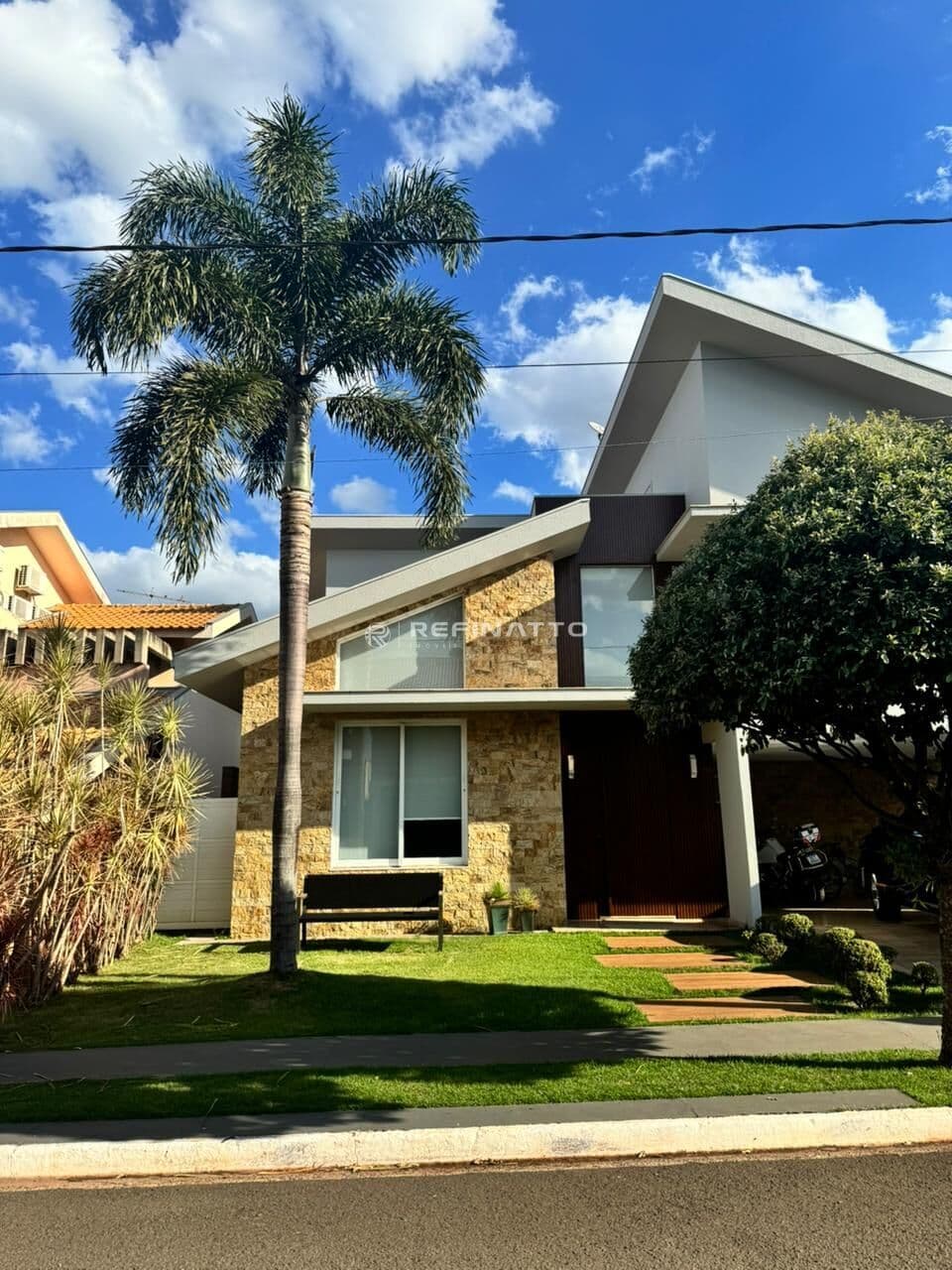 Residência à Venda no Residencial Versailles | Zona 08 – Maringá