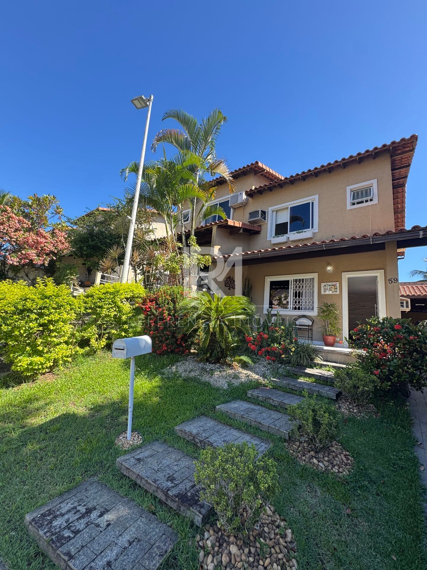 CASA ESPETACULAR A VENDA NO VILLAGIO VERDE – PECHINCHA✨
