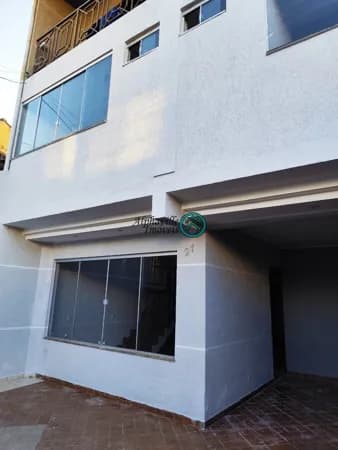 Casa + 3 Apartamentos no Riacho Fundo I | Renda Mensal de Aluguel
