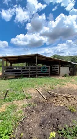 SÍTIO 6 HECTARES NA PONTE ALTA SUL | PRONTO PARA EVENTOS | LAGO, PISCINA E ESTRUTURA COMPLETA COM RENDA