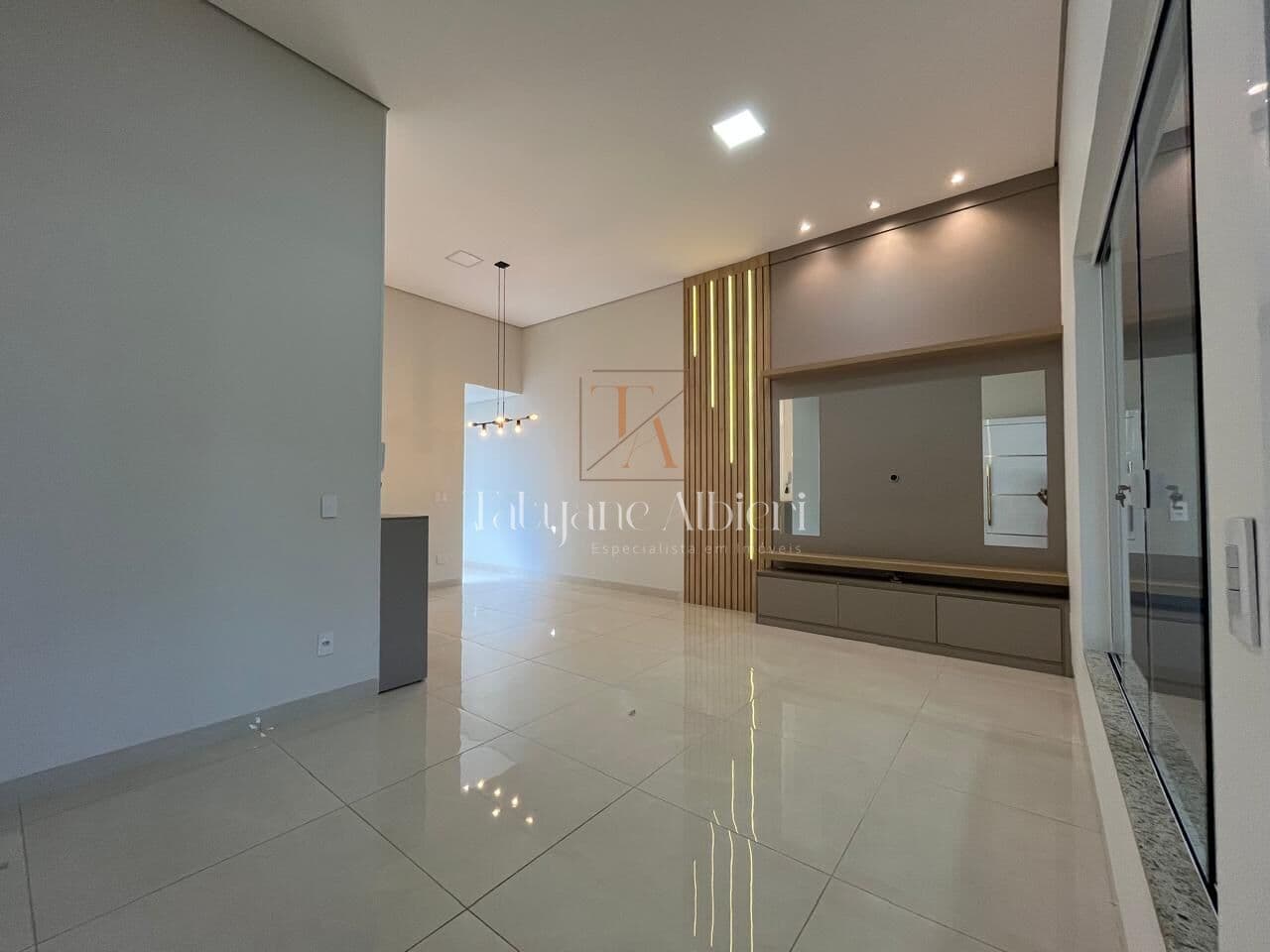 Casa Moderna – 138 m² – Parque Universitário, Americana (SP)