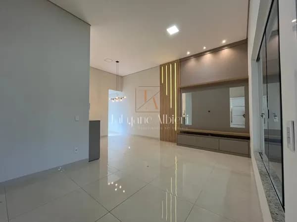 Casa Moderna – 138 m² – Parque Universitário, Americana (SP)