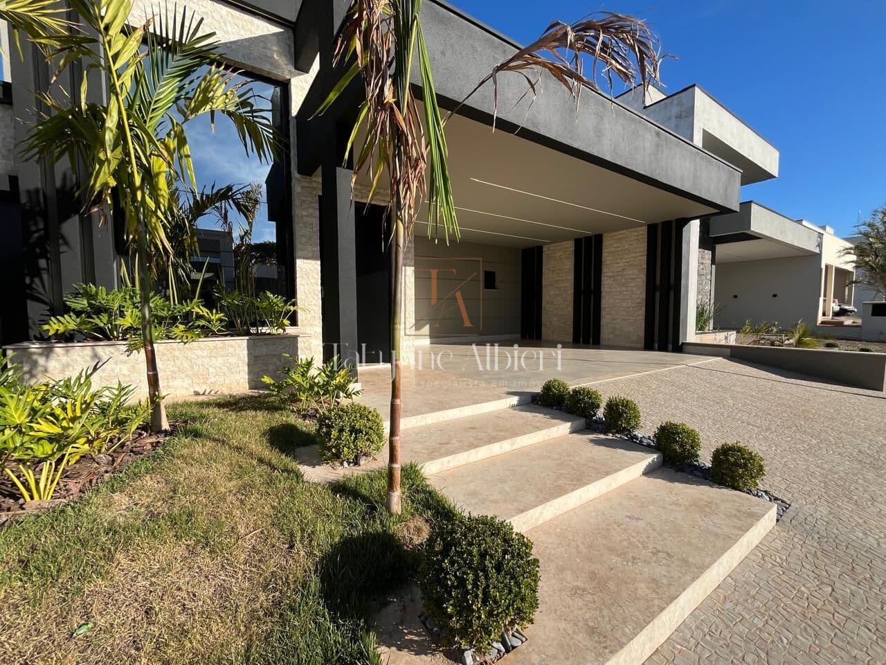 Casa com 03 suítes no condomínio Villa Carioba em Americana