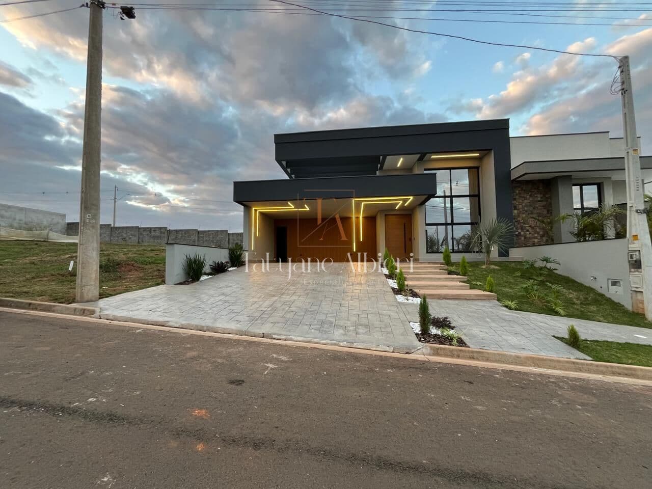 Casa incrível com arquitetura exclusiva – Alto padrão, conforto e sofisticação em cada detalhe