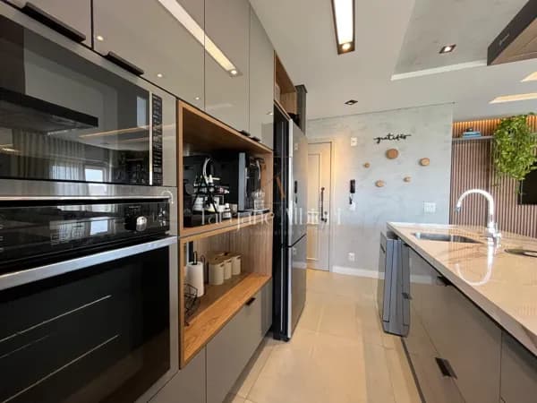 Apartamento impecável na melhor avenida da cidade!