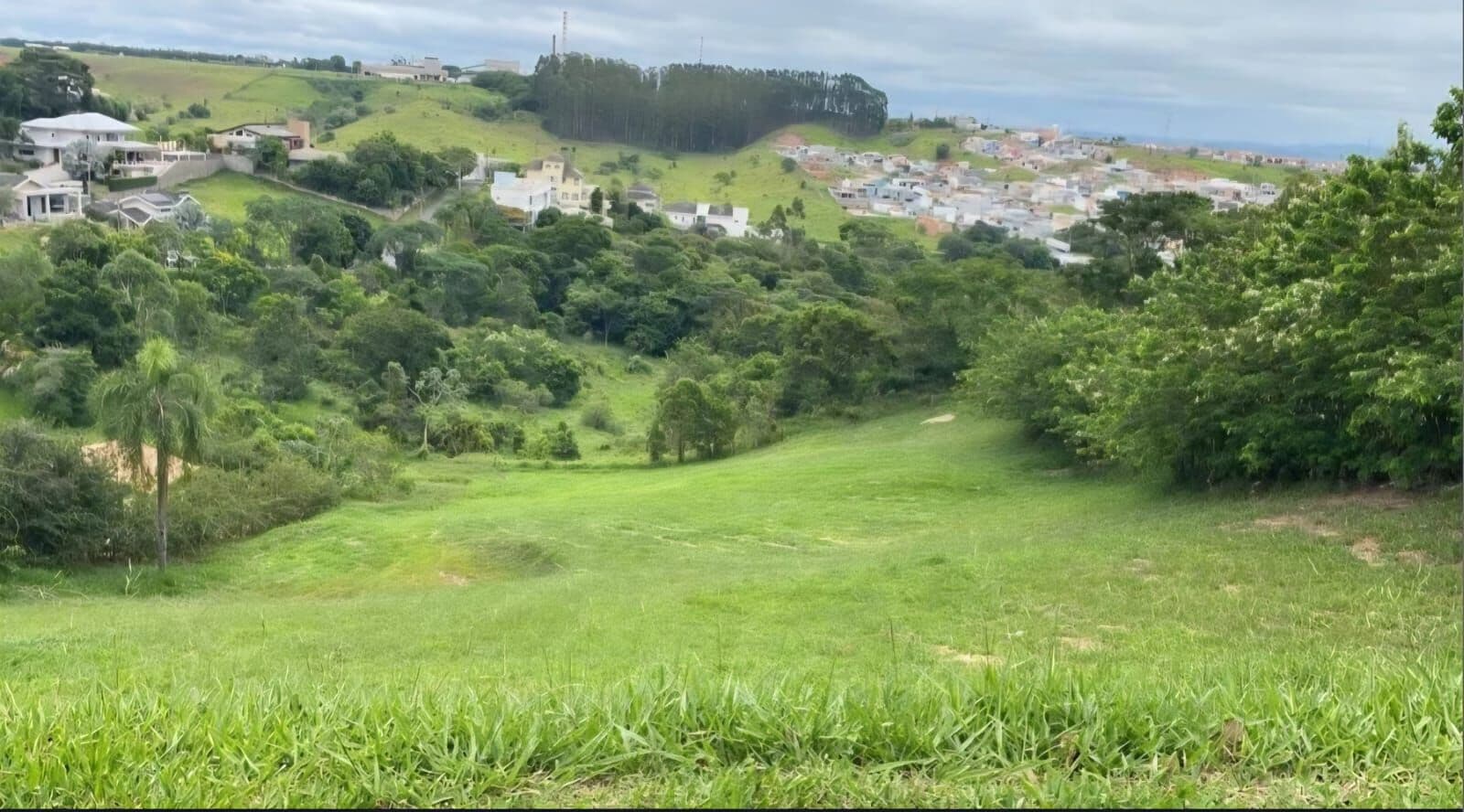 Terreno a Venda, Mirante do Vale, Jacareí-SP, com 1900 metros