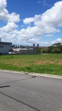 Terreno à venda no bairro Condomínio Residencial Fogaça em Jacareí/SP