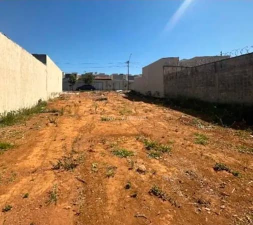 Terreno comercial
