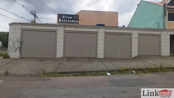 Imóvel misto Residencial / Comercial - 4 lojas e 2 aptos - Bairro Sitio Cercado