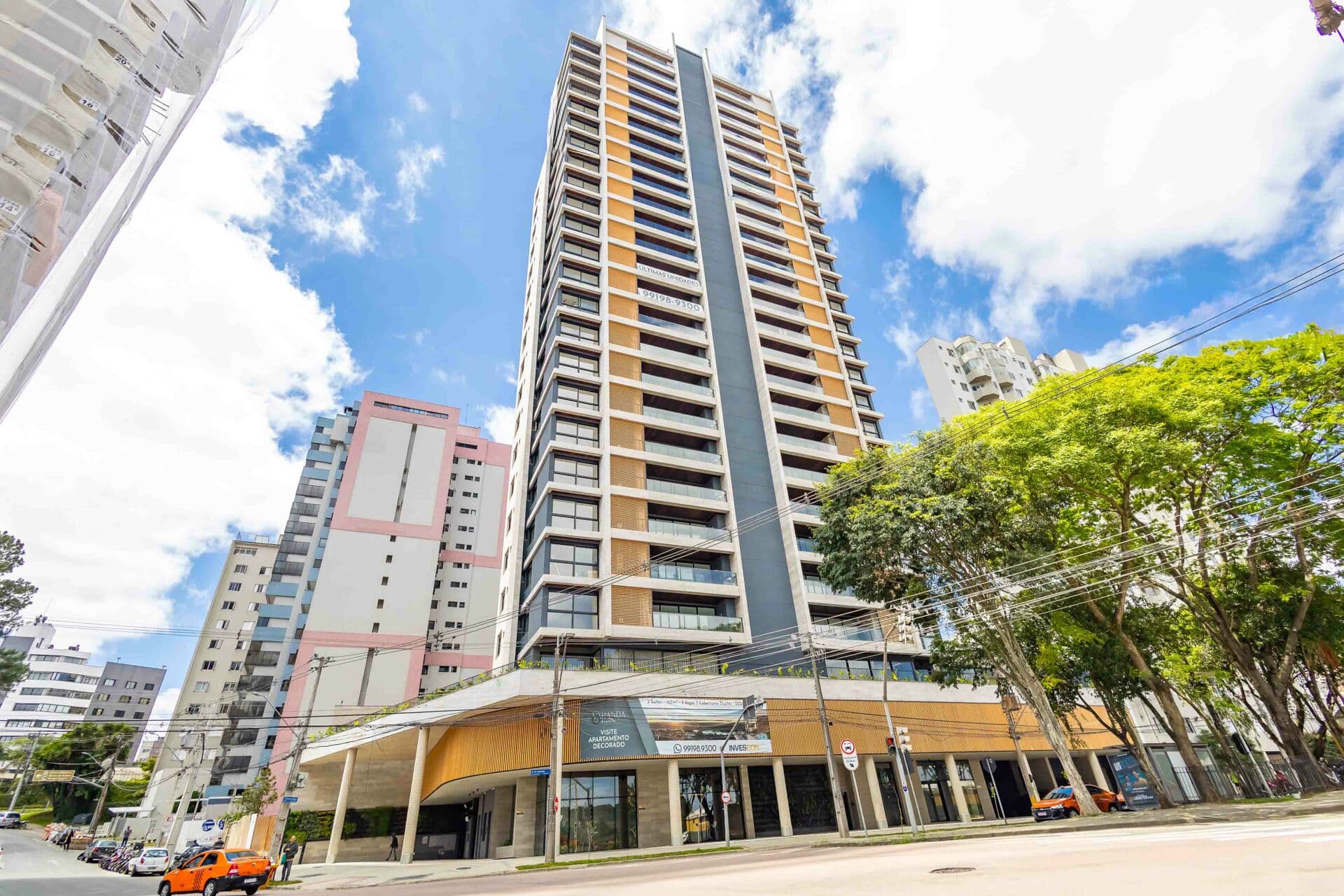 Varanda Barigui - 3 dorm e Cobertura no Bigorrilho