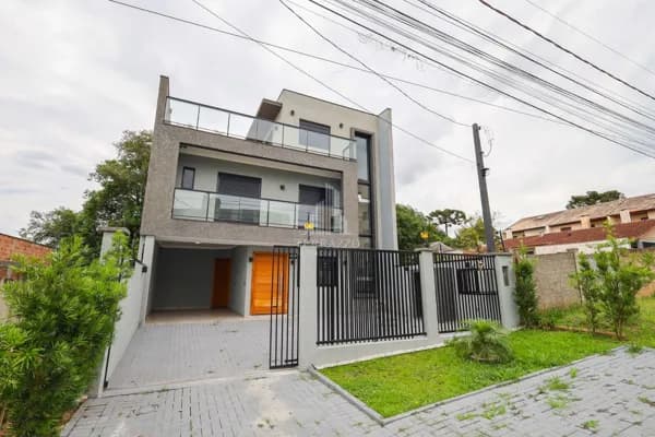 Triplex à venda - 3 quartos - 201 m² - R$ 895.000,00 - Tingui - Curitiba/PR