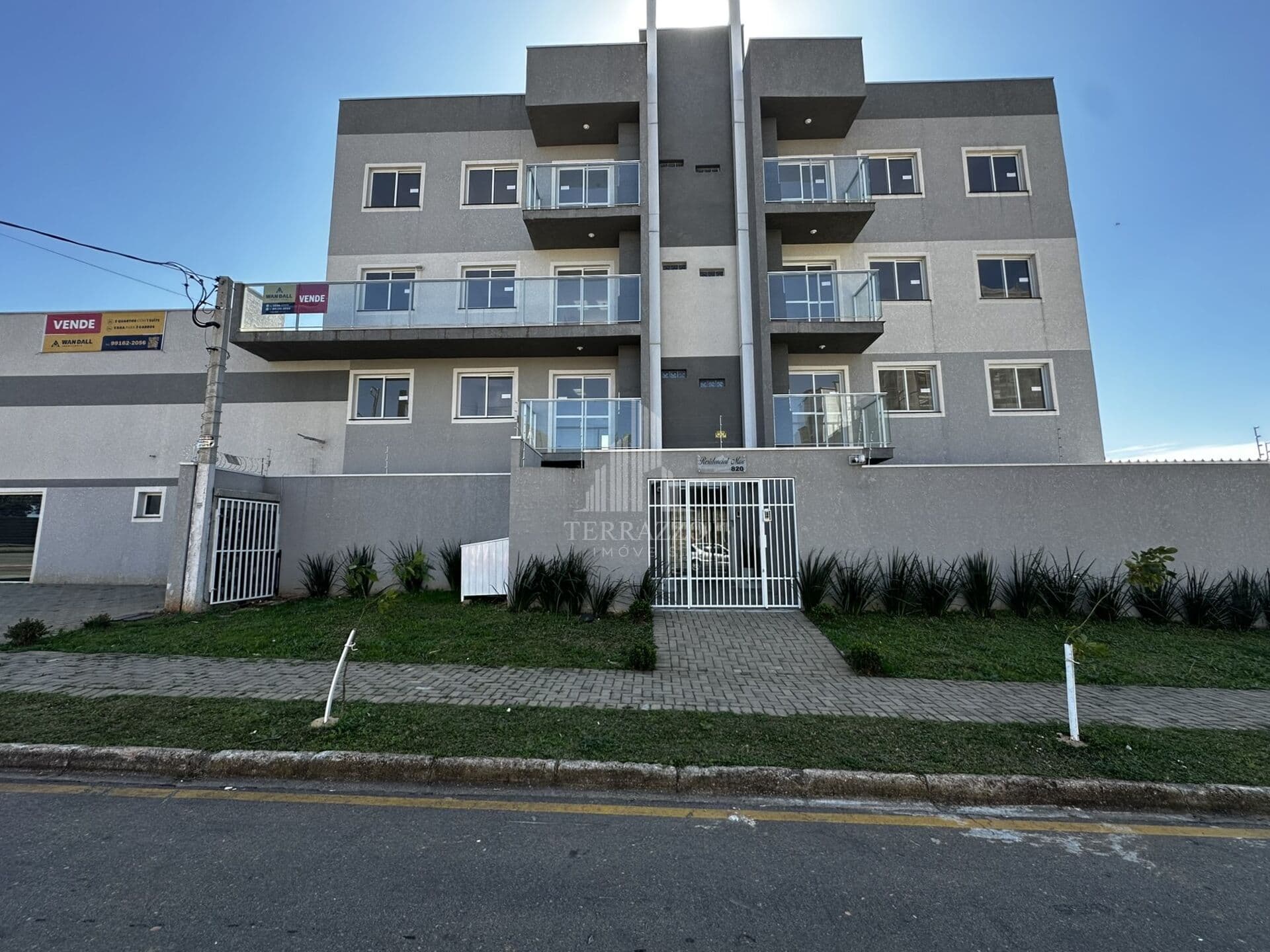 Apartamento 3 quartos (1 Suite) | Amplo terraço | 2 vagas | São Cristóvão - São José dos Pinhais
