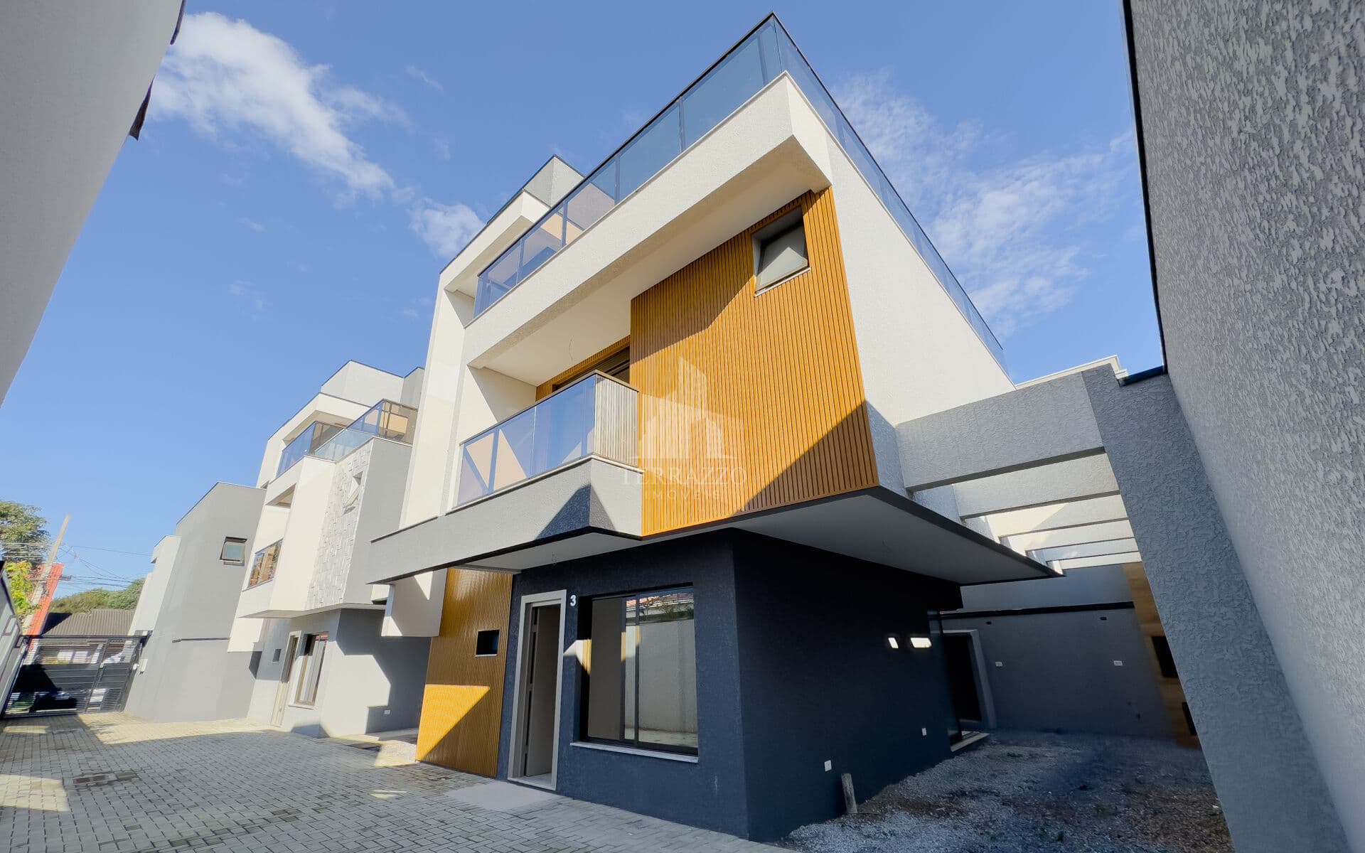 Sobrado com 3 dormitórios à venda, 208 m² por R$ 1.290.000,00 - Jardim das Américas - Curitiba/PR