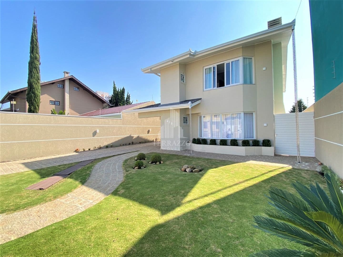 Casa com 3 dormitórios à venda, 300 m² por R$ 2.490.000,00 - São Pedro - São José dos Pinhais/PR