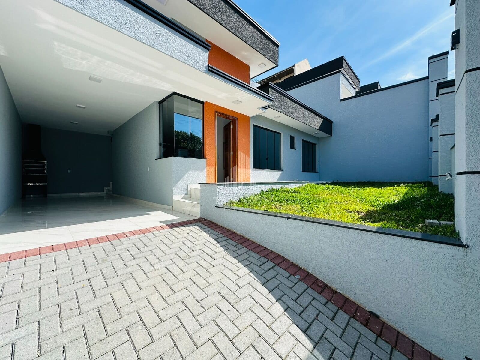 EXCELENTE CASA À VENDA NO BAIRRO SÃO DOMINGOS – SÃO JOSÉ DOS PINHAIS/PR