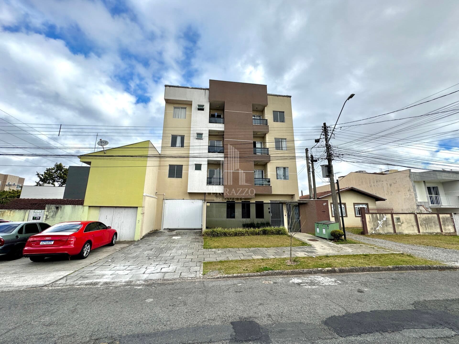 Apartamento à venda - 2 quartos - 58 m² - R$ 360.000,00 - Cidade Jardim - São José dos Pinhais/PR