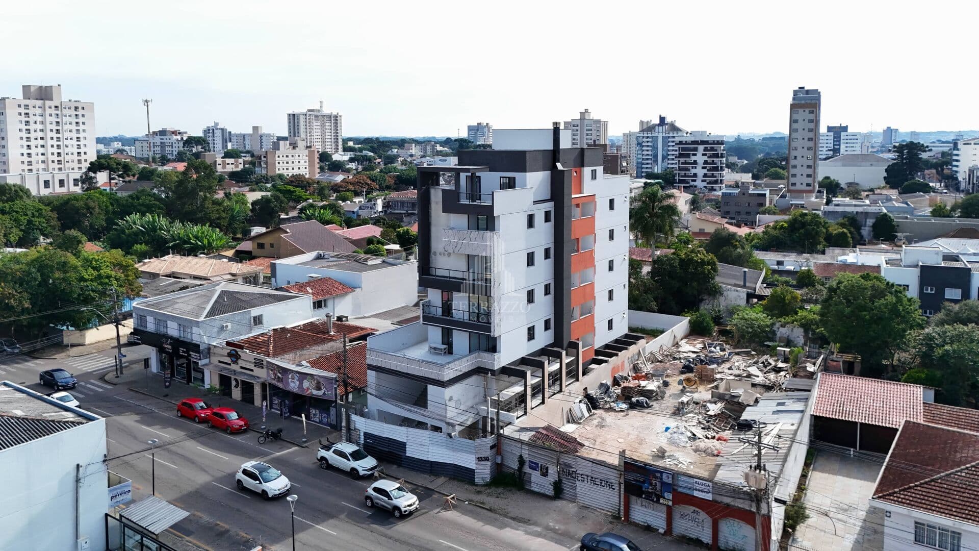 Cobertura à Venda – 3 quartos – 140,58 m² – R$ 976.451,00 – Centro – São José dos Pinhais – PR