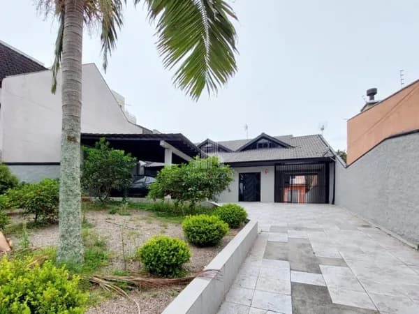 Sobrado com 6 dormitórios à venda, 300 m² por R$ 1.190.000,00 - Silveira da Motta - São José dos Pinhais/PR