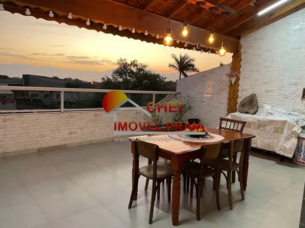 Casa Sobreposta no Tude Bastos