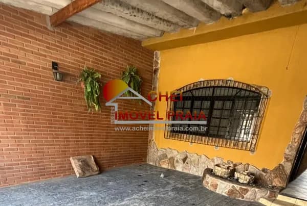 Casa a 300m da praia da Guilhermina