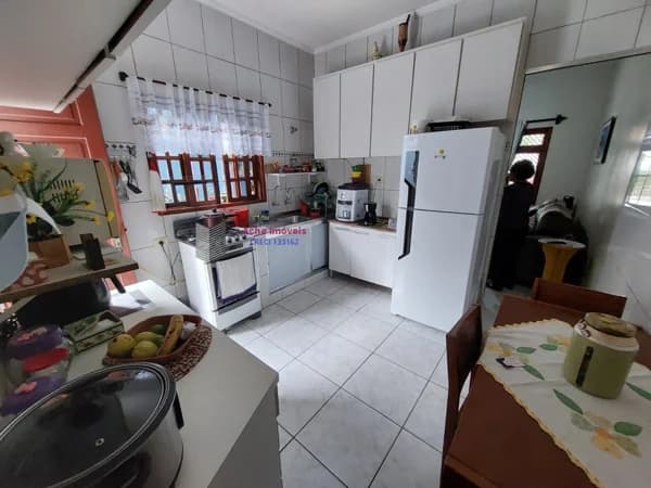 Casa Padrão para Venda em Canto do Forte Praia Grande-SP