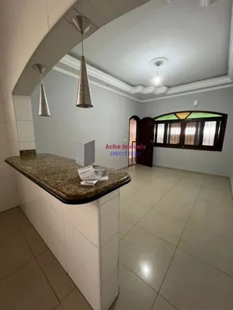 Casa Padrão para Venda em Vila Guilhermina Praia Grande-SP